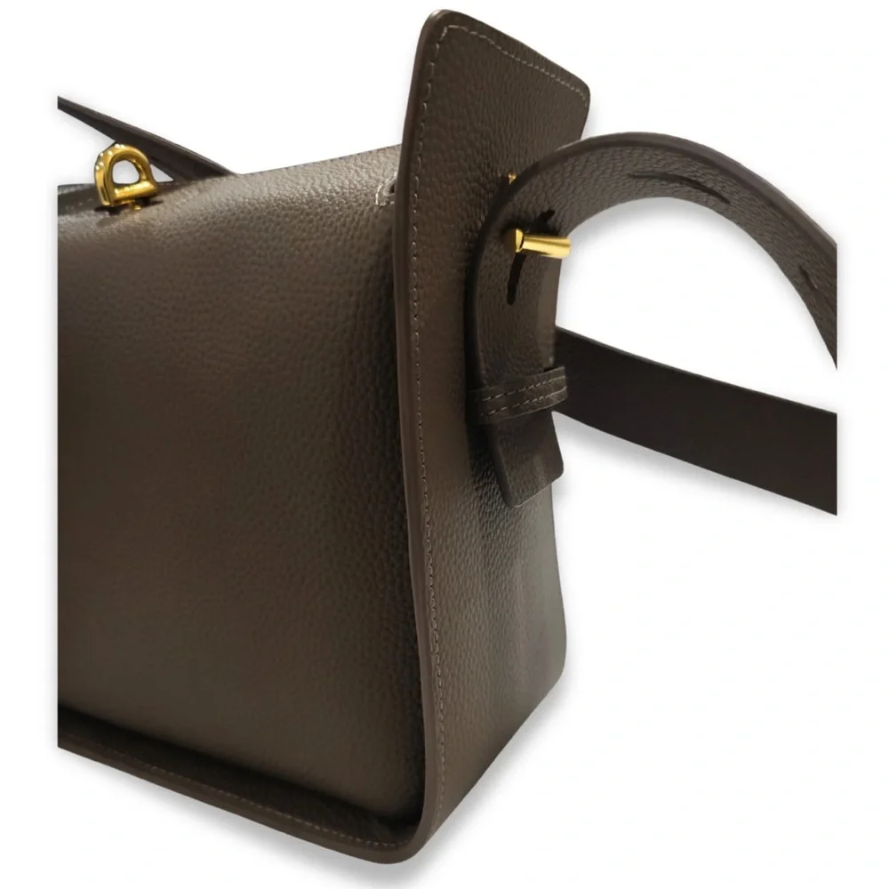 Taylor Essentials Pebbled Leather Structured Crossbody - Picture 3 of 5